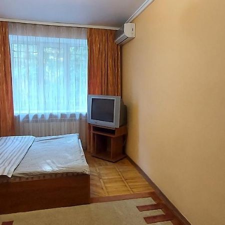Воздухофлотский Проспект Kyiv Exterior foto