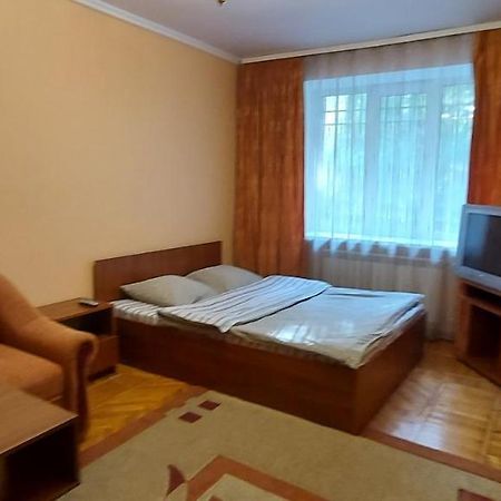 Воздухофлотский Проспект Kyiv Exterior foto
